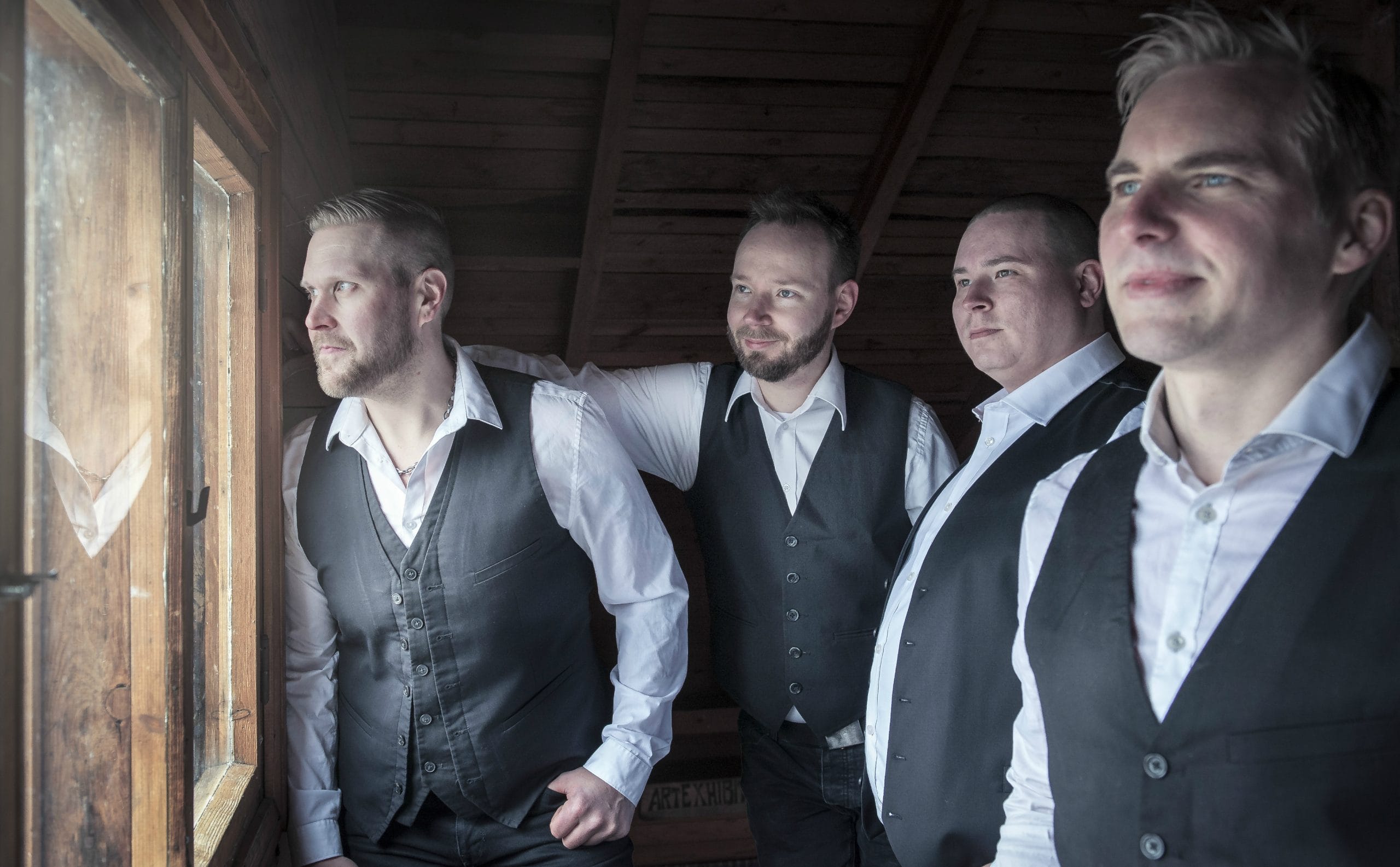 Onnenkerjäläisten debyyttisinkku kertoo elämän vaikeista valinnoista   kuuntele | tanssiin Fi