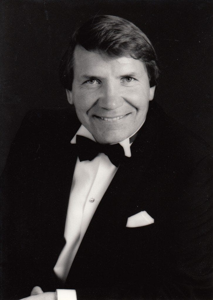 Tietokirja kokoaa suomi tangon historian ja paljastaa montako keikka kossua taisto tammi joi | tanssiin Fi