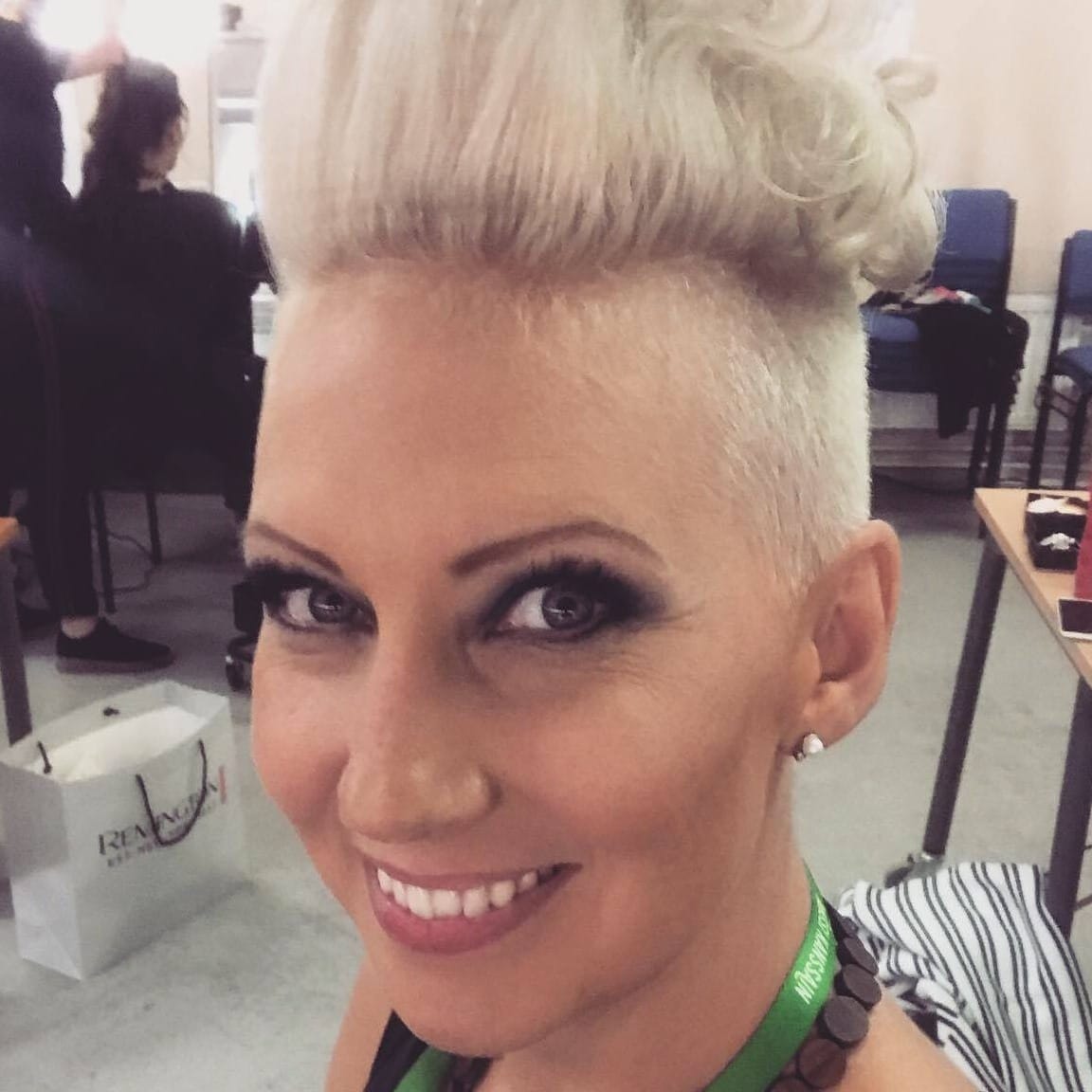 Tangokuningatar yllätti uudenvuodenjuhlissa meni naimisiin yle pomon kanssa | tanssiin Fi