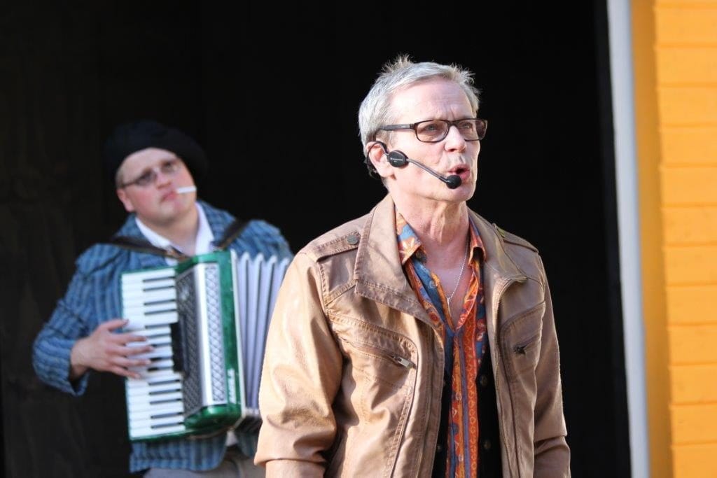 55 Mäntyharjun kesäteatteriin palaava kake randelin jaksaa yhä selkävaivoja on ollut | tanssiin Fi