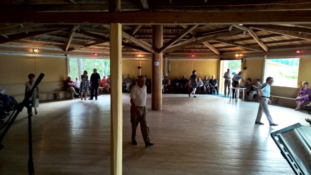 Salmen lava tanssit ja keikat | tanssiin Fi