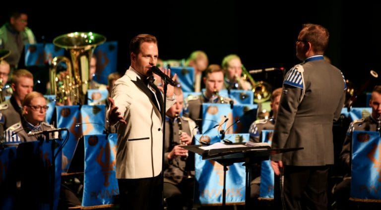 Kyösti Mäkimattila ja Puolustusvoimien varusmiessoittokunta 2019