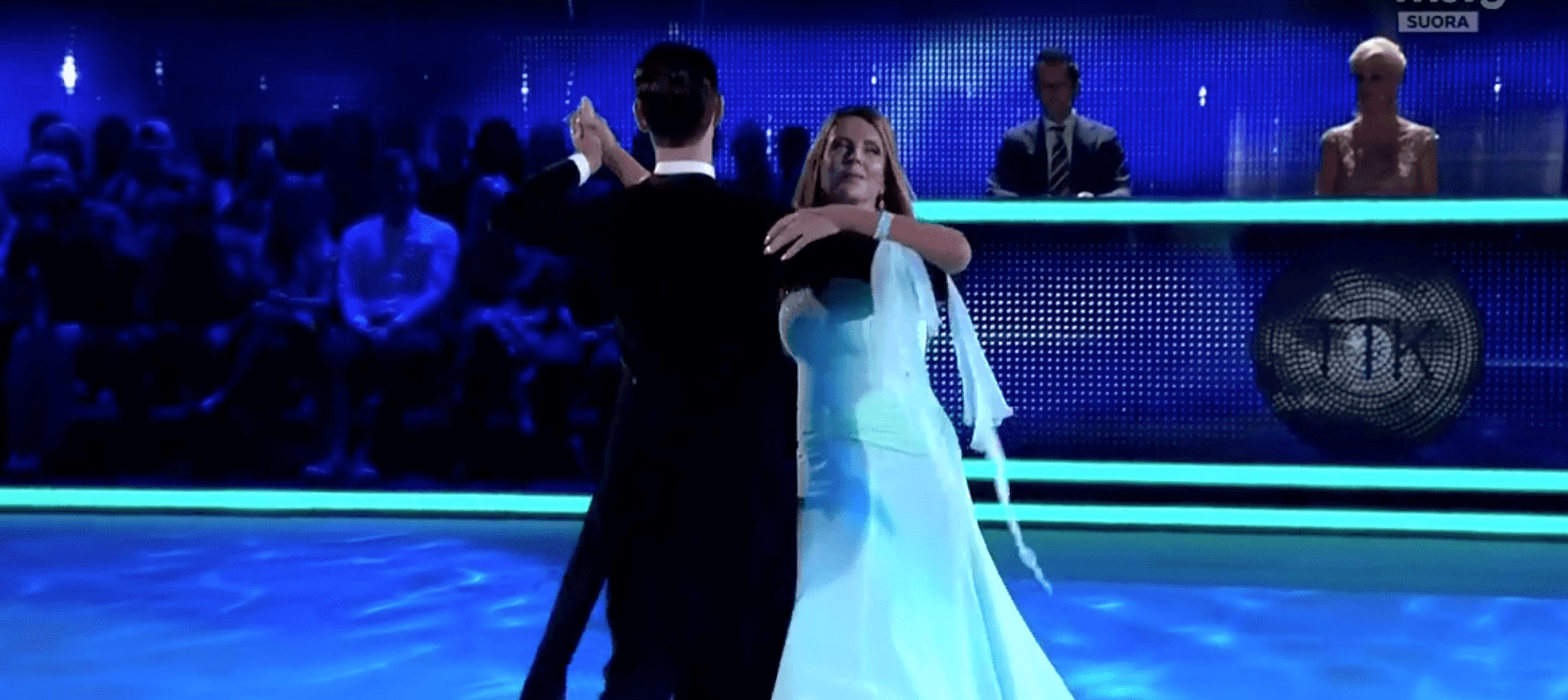 Synttärisankari eini säteili ttk avauksessaan täydellistä valssia | tanssiin Fi