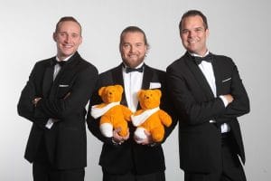 smokkimiehet_roivainen_konttinen_mikkola_kummit600x400