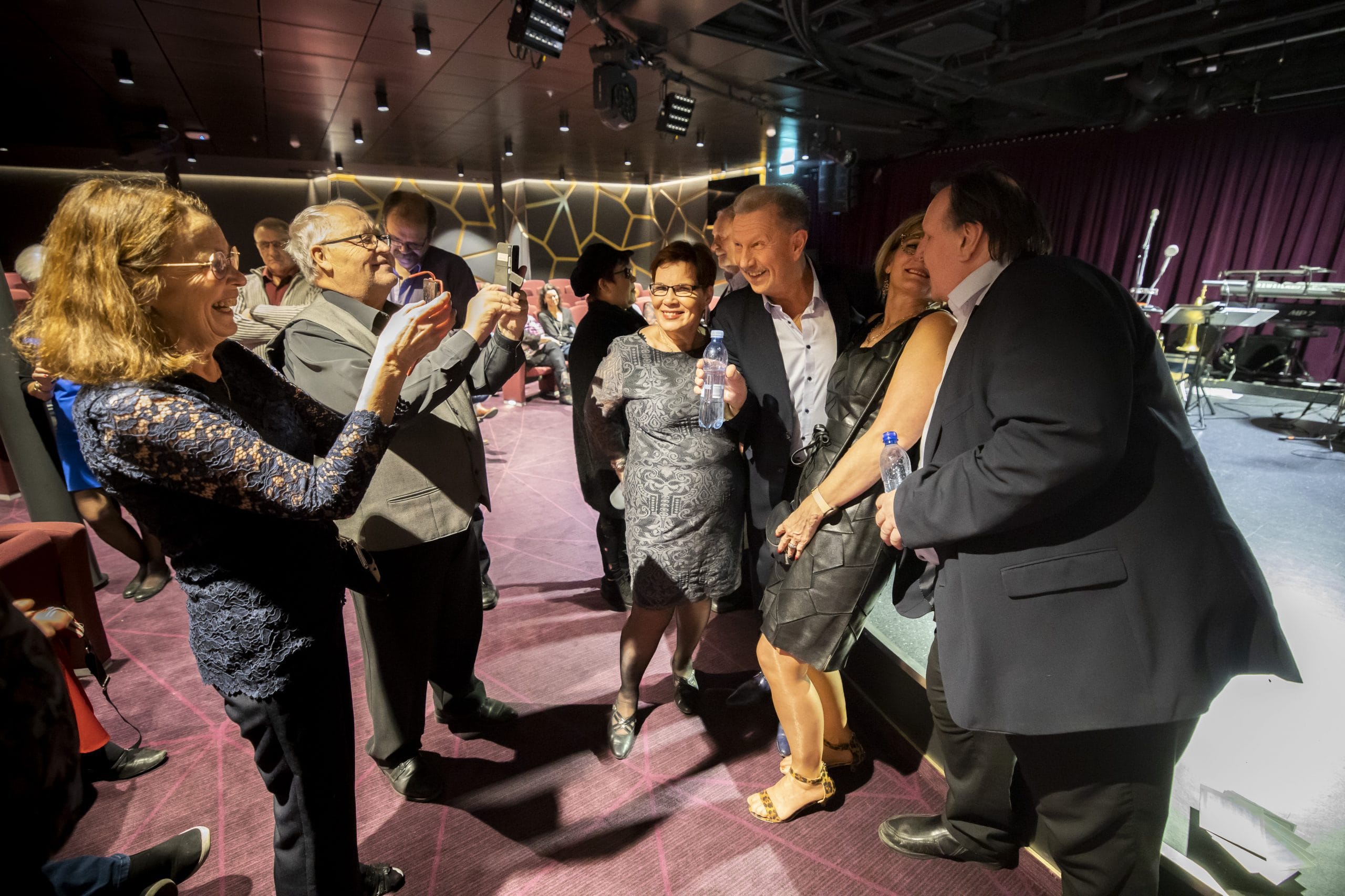 Souvarit fanikuvaa | tanssiin Fi