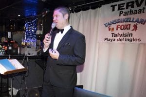 Leif laulaa Foxissa 022020