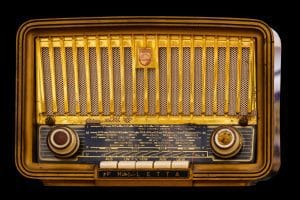 radio_old_tube_radio_nostalgia_speakers_retro_old_radio_keys-489059.jpg!d