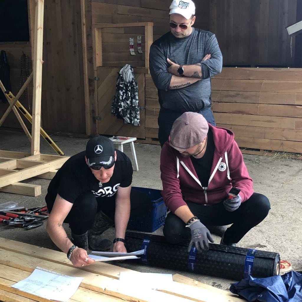 Kyösti Marco Kari Oho tangokuninkaalliset rakensivat yhdessä maitolaiturin tällainen siitä tuli | tanssiin Fi