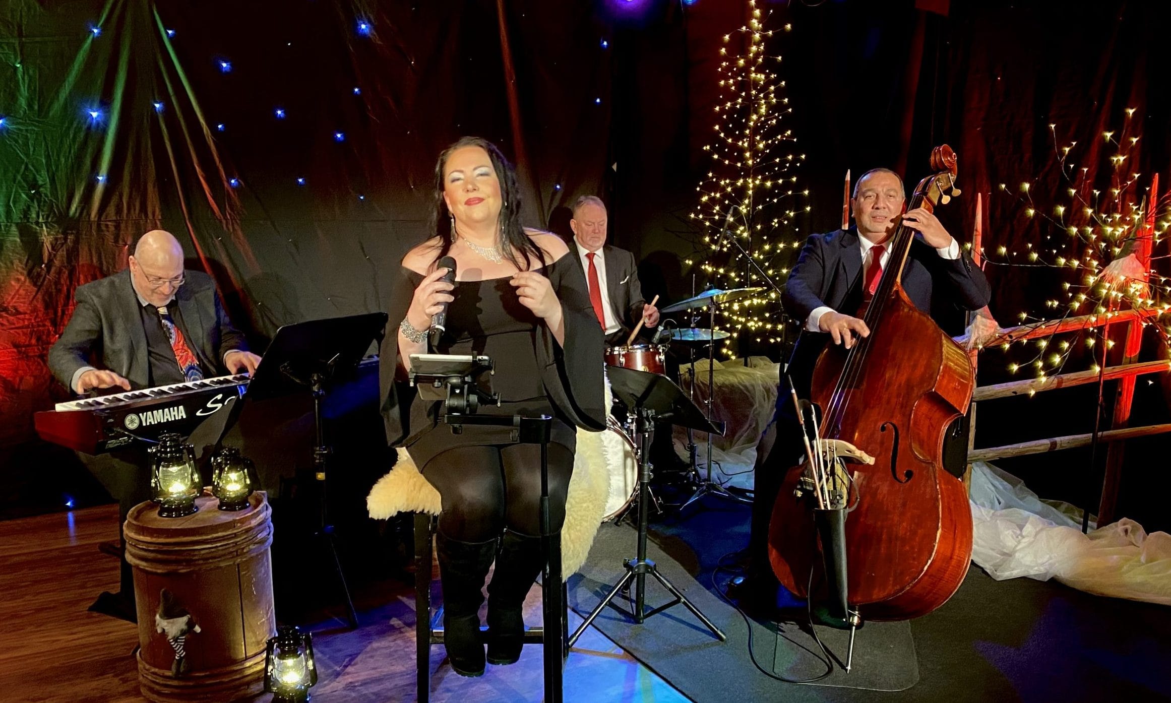 Jouluiset artistiterveiset vol 19 jonna ortju  marian petrescu trio | tanssiin Fi