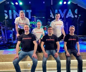 sinitaivas_orkesteri_tanssiin