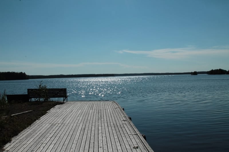 Osta oma tanssilava Hojo hojo pantiin myyntiin  tähän hintaan irtoaa kolme hehtaaria järven rannalla | tanssiin Fi