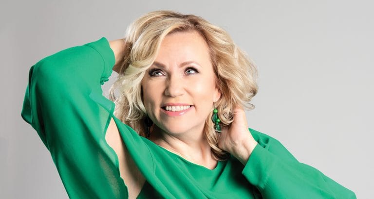 Kaija Lustila vihreä mekko