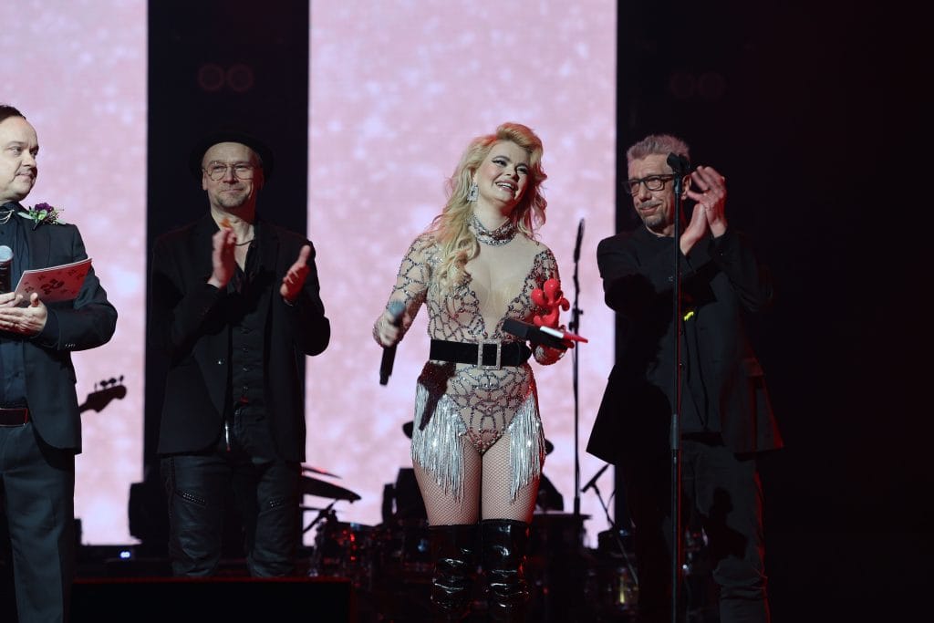 Matti ja teppo hävisivät  lauri tähkän hitti valittiin vuoden iskelmäksi | tanssiin Fi