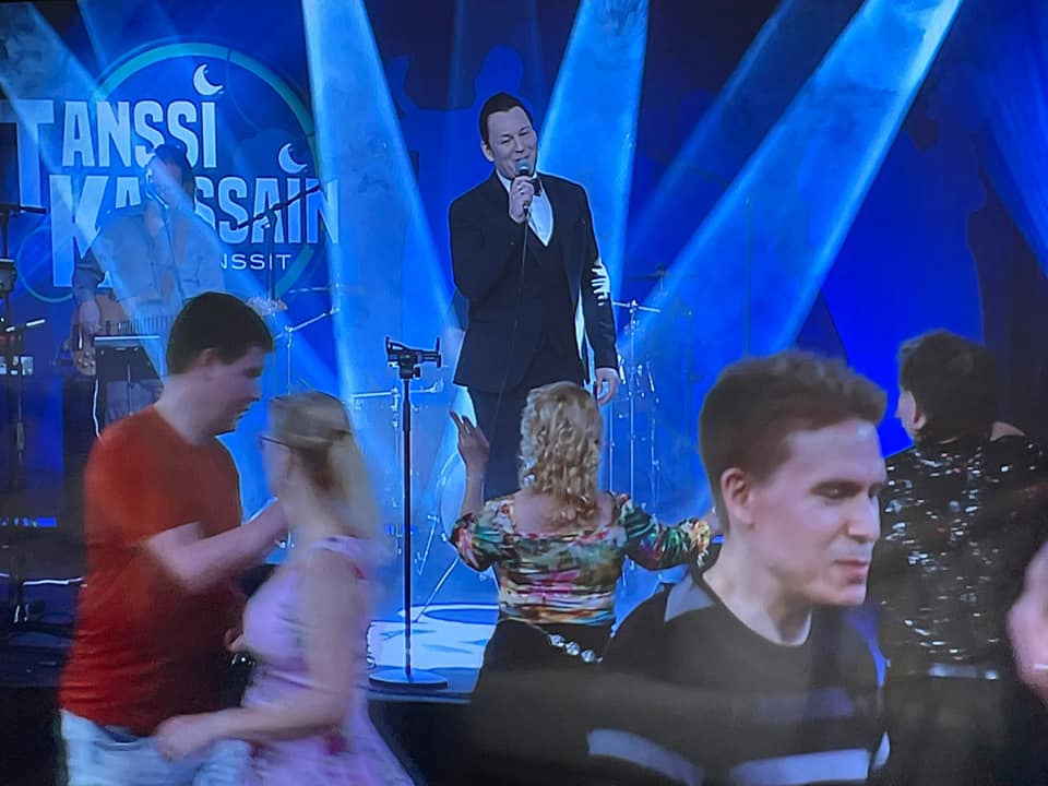 Nyt ne alkavat katso tanssi kanssain  tähtilista  tv tansseissa uudet juontajat | tanssiin Fi