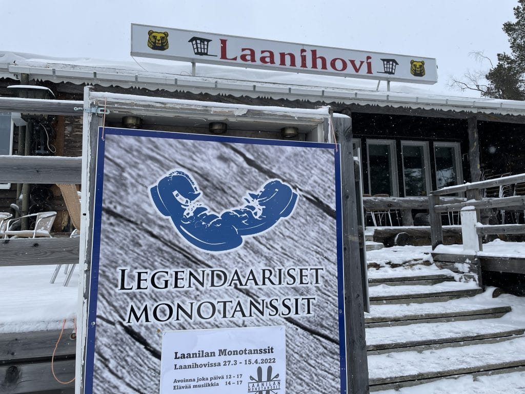 Laanihovin Monotanssit