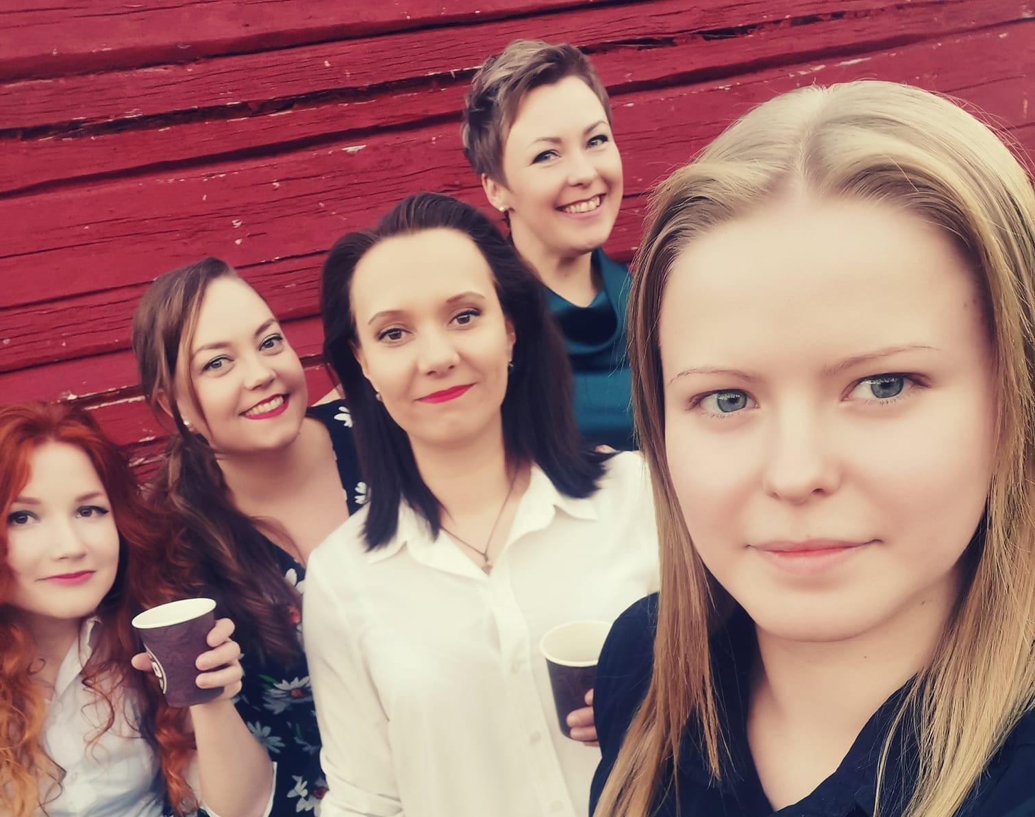 Korona iski kovaa  neitosten keikat peruttiin tarkkailkaa vointianne | tanssiin Fi