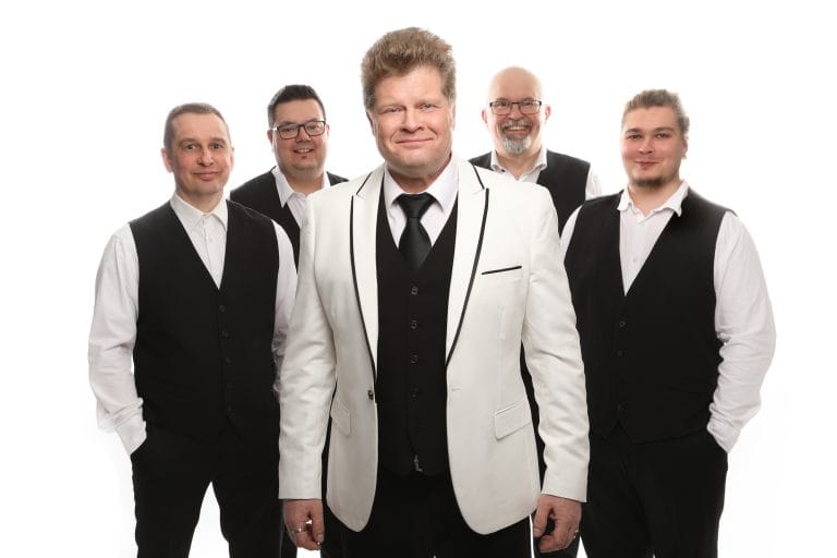 Ari Lavu & Wire 2022