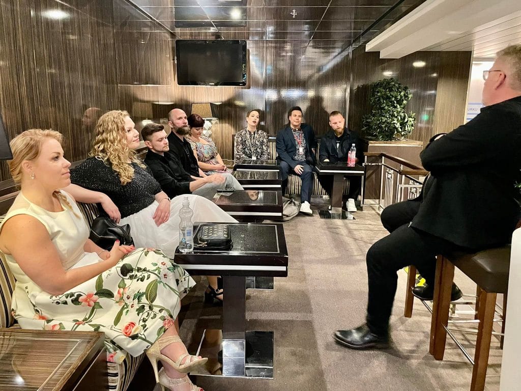 Hanna ja keijo kruunattiin risteilyllä  mutta onko menestys meritangoilla tae tulevasta | tanssiin Fi