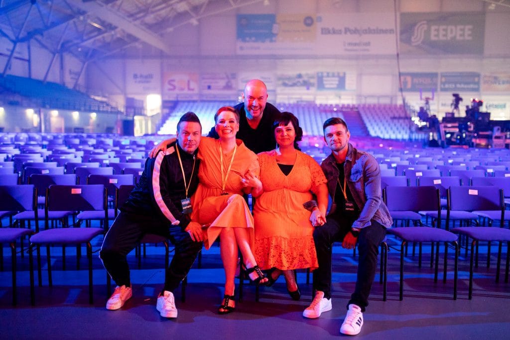 Finalistinelikko Marco Video heta jännittää ensikeikkaa keijo pitää jalan teurastamon oven raossa | tanssiin Fi