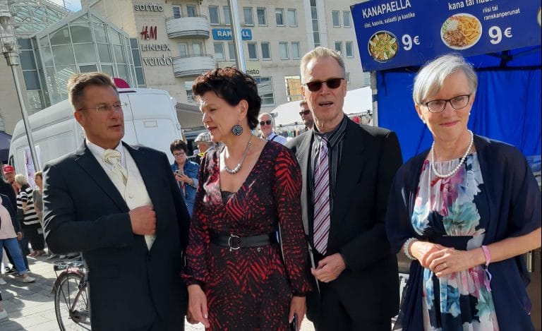 Tangoseniorit 2022 torilla