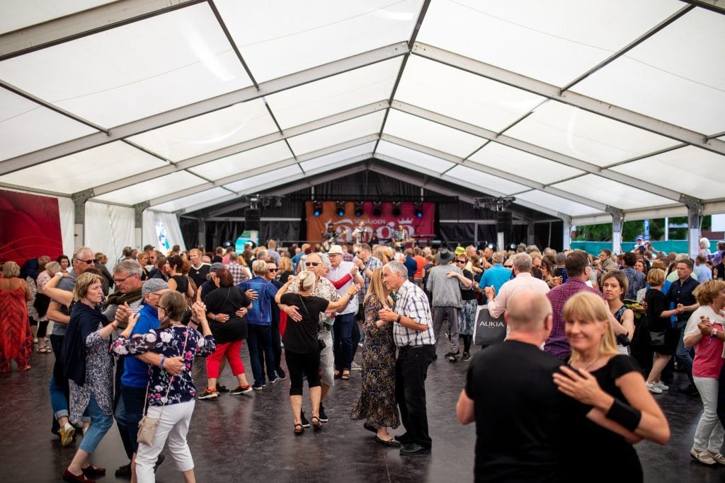 Tangojen kävijämäärä romahti puoleen  näin tangopomo selittää haimme realismia | tanssiin Fi