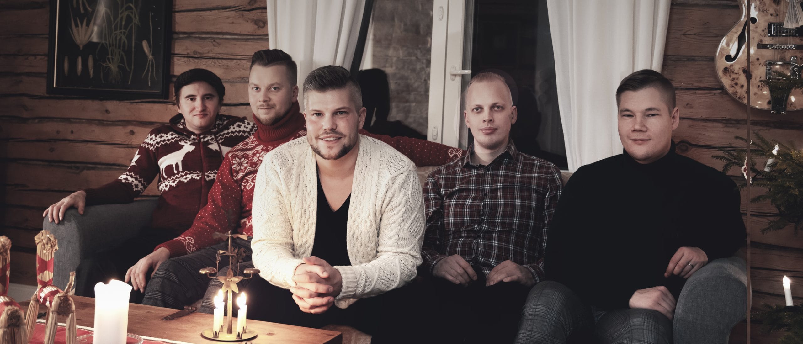 Hurma tyrmää joulun kulutusjuhlan  kaunis uutuuslaulu tarjoaa enemmän rauhaa | tanssiin Fi