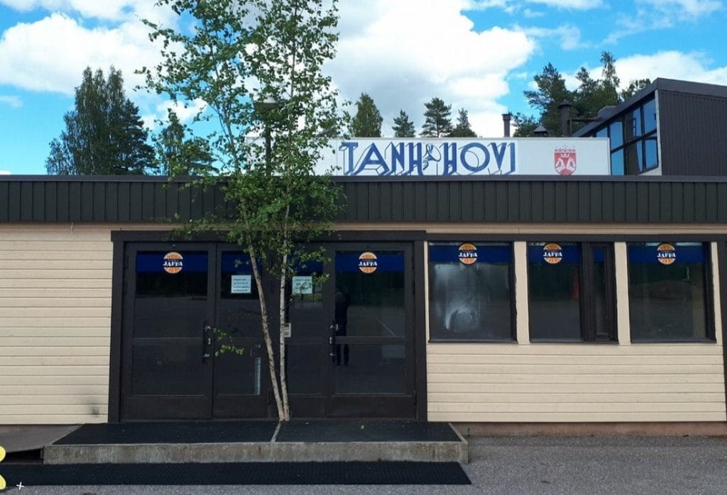 Tanhuhovi sisäänkäynti