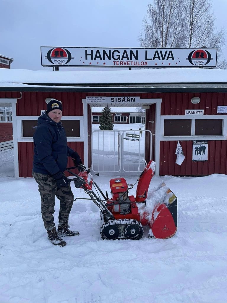 Kaisa ja timo ostivat hangan lavan  raju remontti hometta hometta lisää hometta | tanssiin Fi