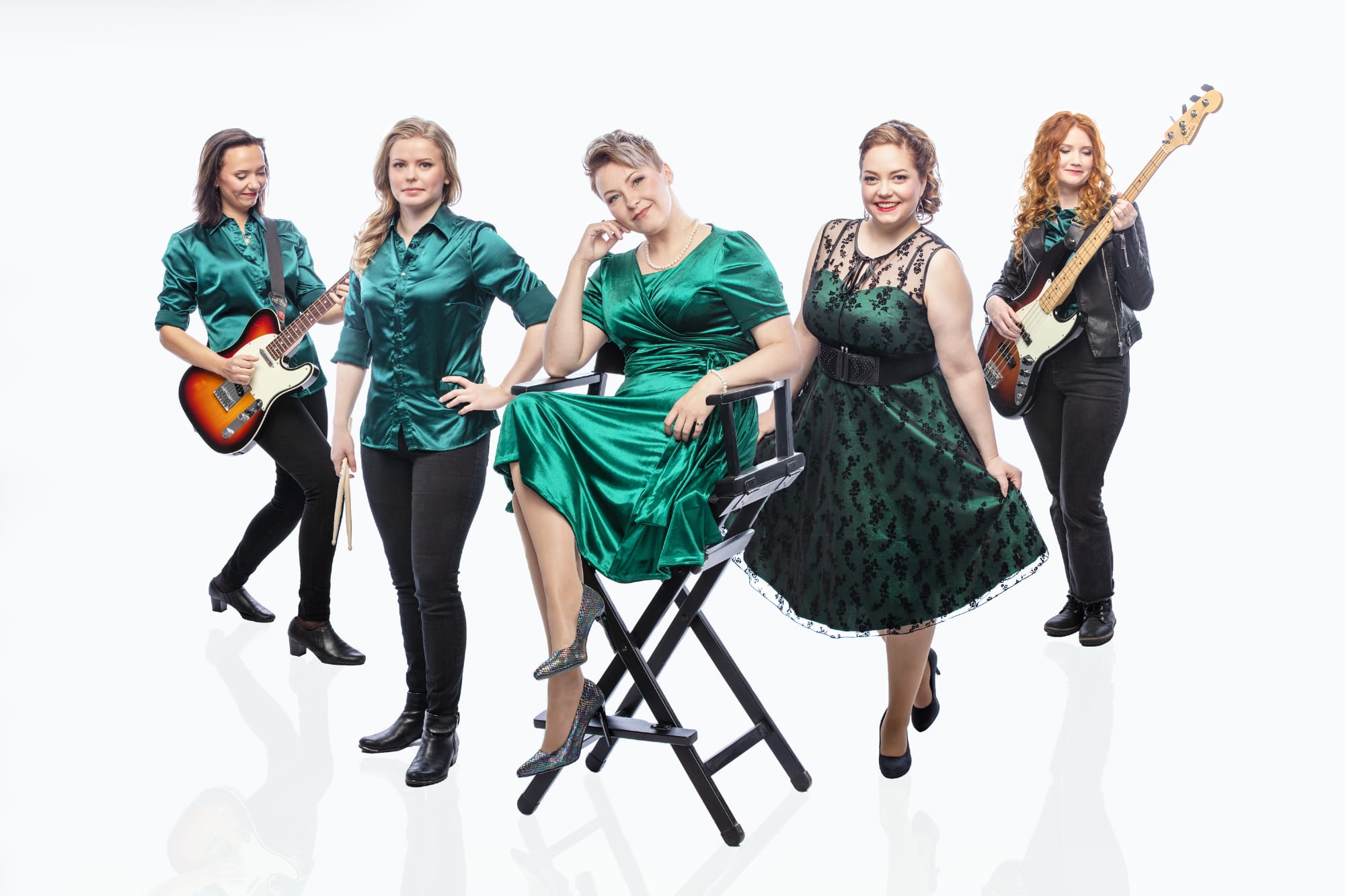 neitoset_2022 Neitoset toi tutun humpan 2020 luvulle oodi kotiseudullemme | tanssiin Fi