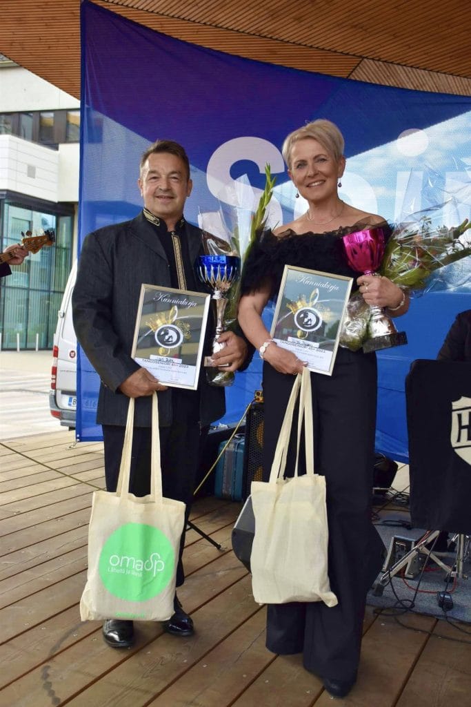 Tangoseniorit valittiin seinäjoella  virpi piippo tuuletti voittoaan | tanssiin Fi