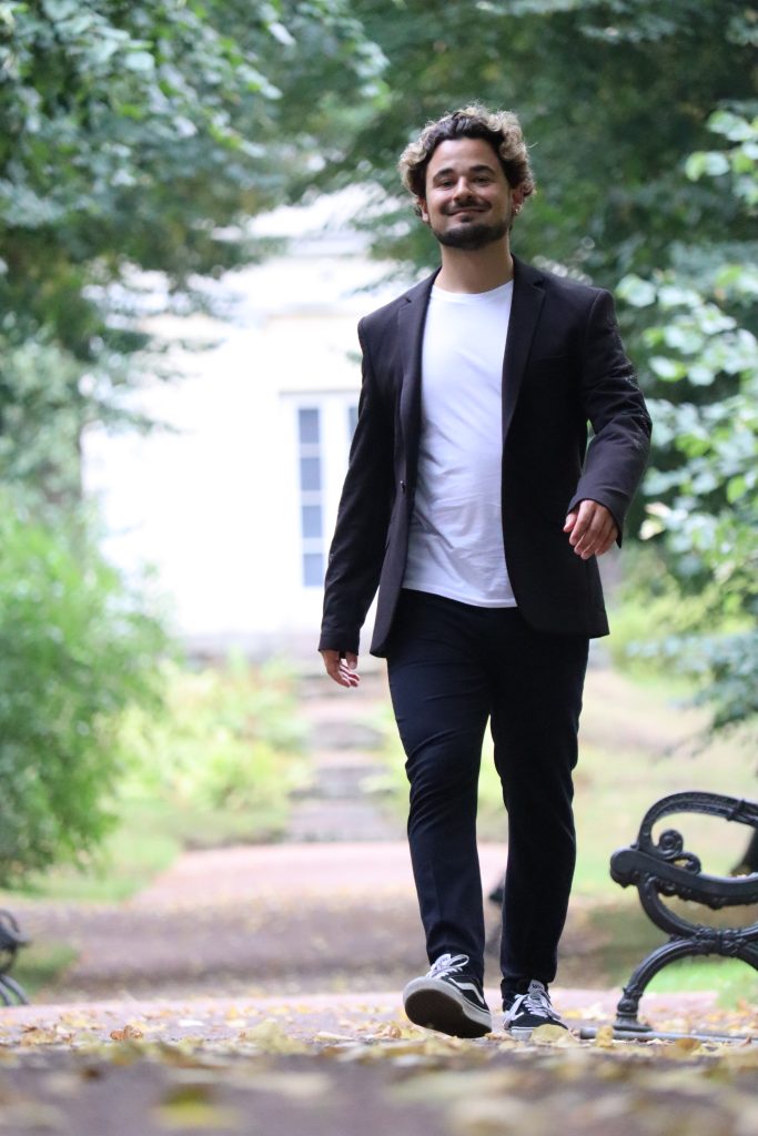 Amadeus lundberg juhlii 15 vuotista uraansa ja palaa tanssilavoille elämä hymyilee | tanssiin Fi