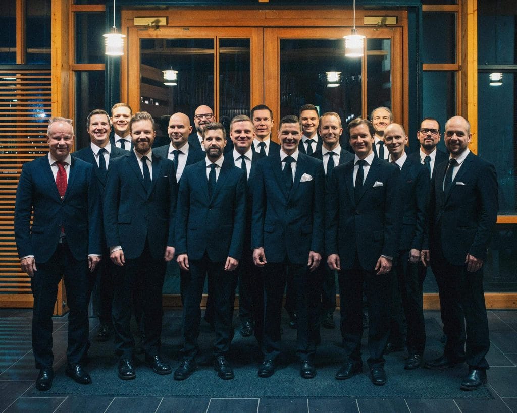 Tangokönsikäs levytti  jukka hallikaisen sinkulla muitakin rakkaita könsikkäitä | tanssiin Fi