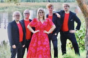 Charlotta Saari ja Ibiscus