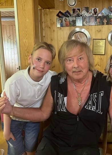 danny-pikkudanny Eikka eronen 13 toteutti jo levyunelmansa tähtään iskelmälaulajaksi | tanssiin Fi