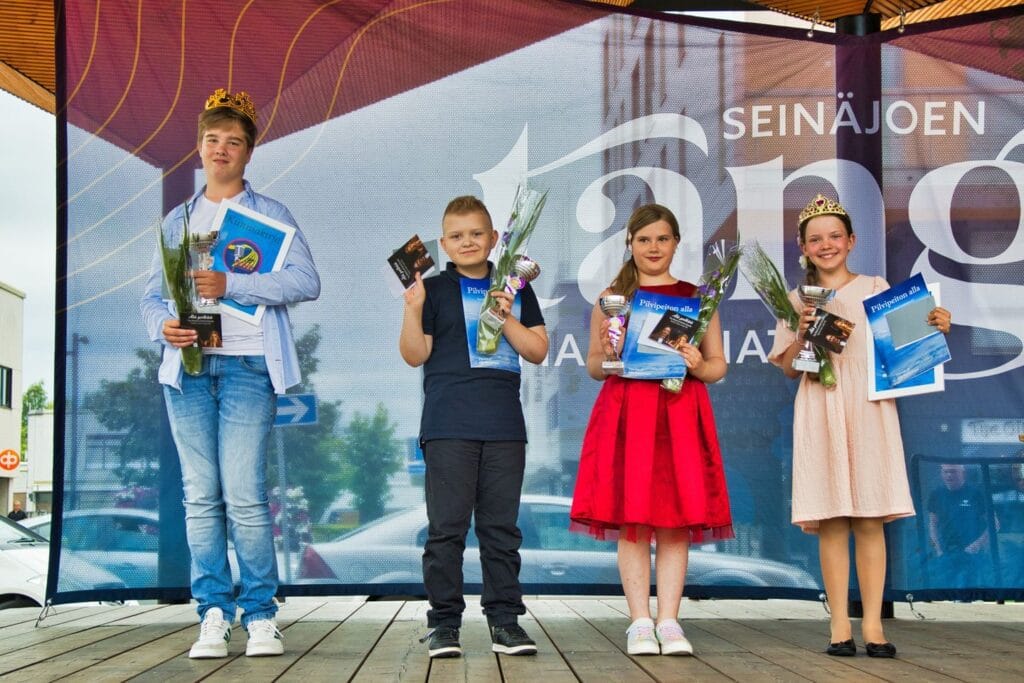 Sofia ja Kille kruunattiin Tangovekaroiksi – katso tästä kaikki Satumaa ...