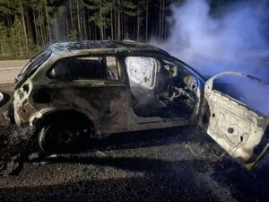 Autopalo jarkko järvenpää | tanssiin Fi