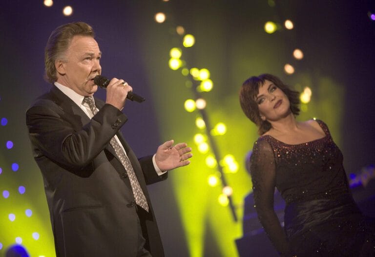 Estradilla: Paula Koivuniemi