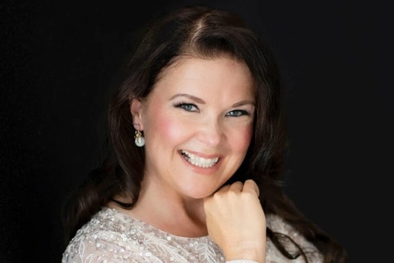 Mira Kunnasluoto 2025 hymy