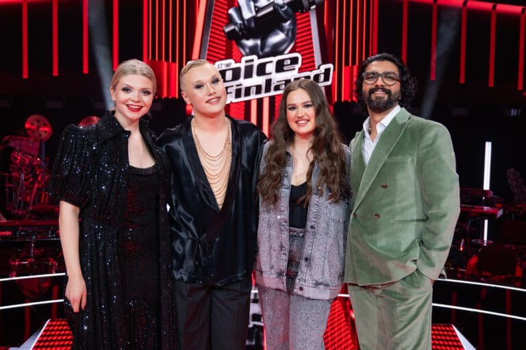 the_voice_of_finland_kausi_14_jakso_24_janina_suihkola_oliver_rosenholm_julia_janakka_mohammad_riazat_03_kuvaaja_saku_tiainen