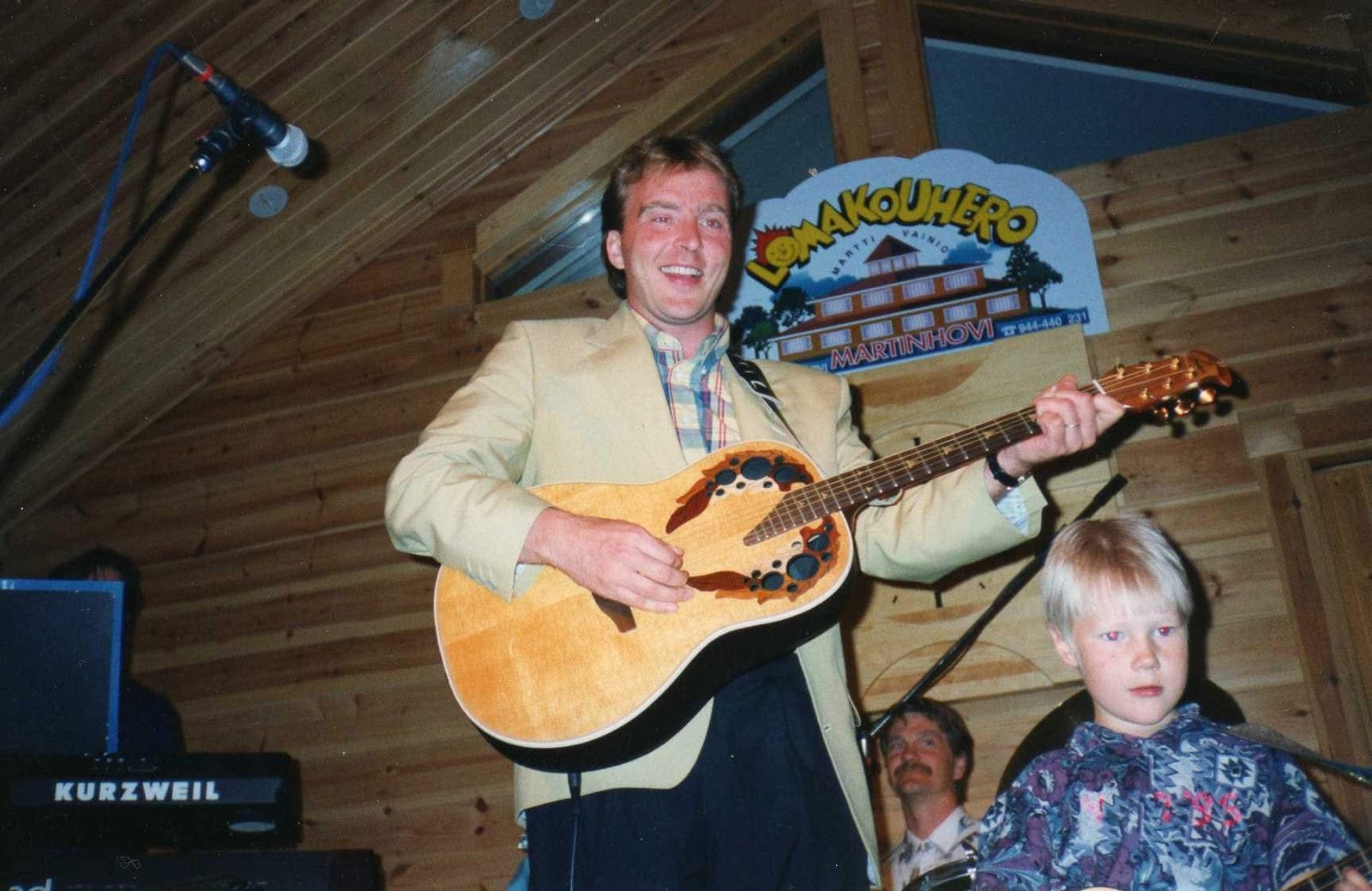 Joel harri lomakouhero | tanssiin Fi