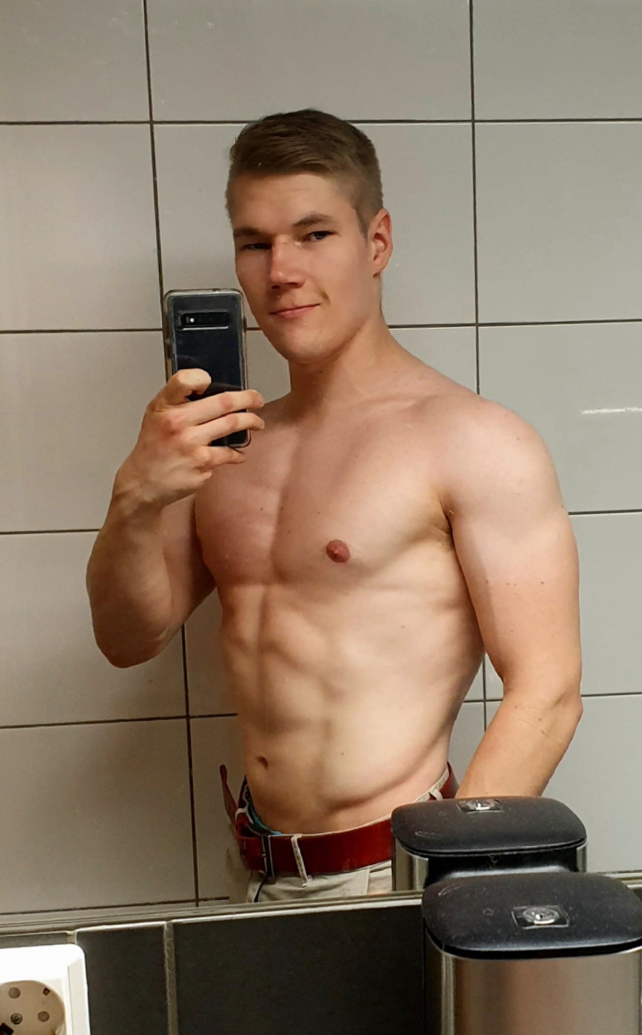 Harri hautaniemi | tanssiin Fi