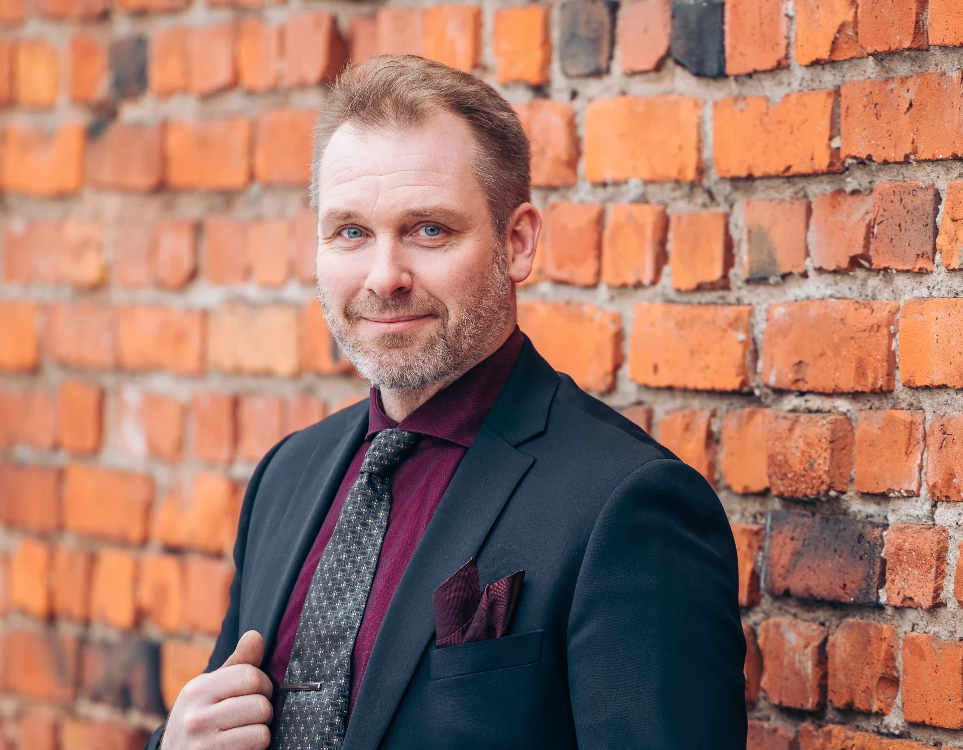 Pekka havantola on laulava putkimies ja some hurmuri vikittelyä piti suitsia | tanssiin Fi