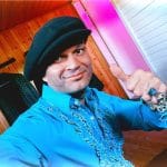 Dimitri Keiski peukku pystyssä, ilo, vuoden miesartisti