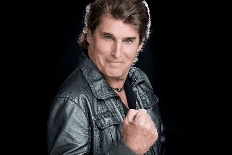 frederik nyrkki pose