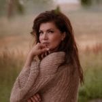 Suvi Teräsniska katse poseeraus 2025