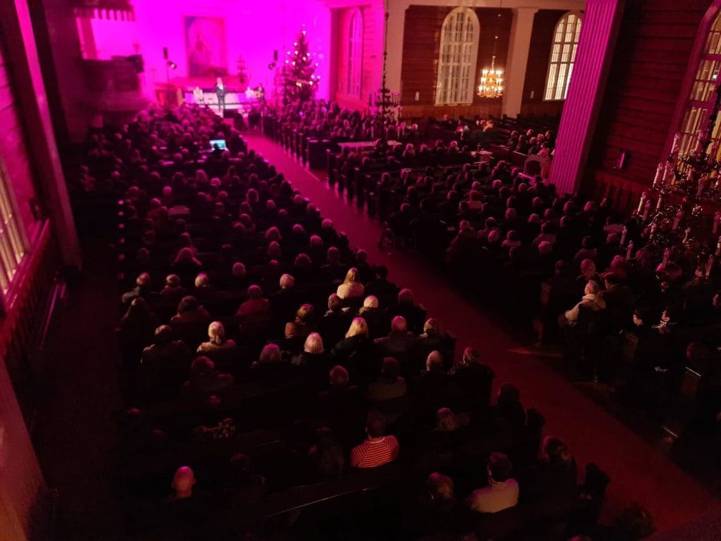 Jari sillanpää villitsi kirkkokansan laihian kohukonsertissa | tanssiin Fi