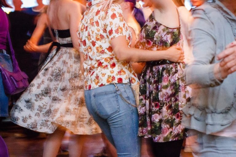 Naistentanssit-2012-Kaisaniemi_Melissa-Hanhirova_small Naistentanssit palaavat tampereelle muistatko legendaarisen oskarin hovin | tanssiin Fi