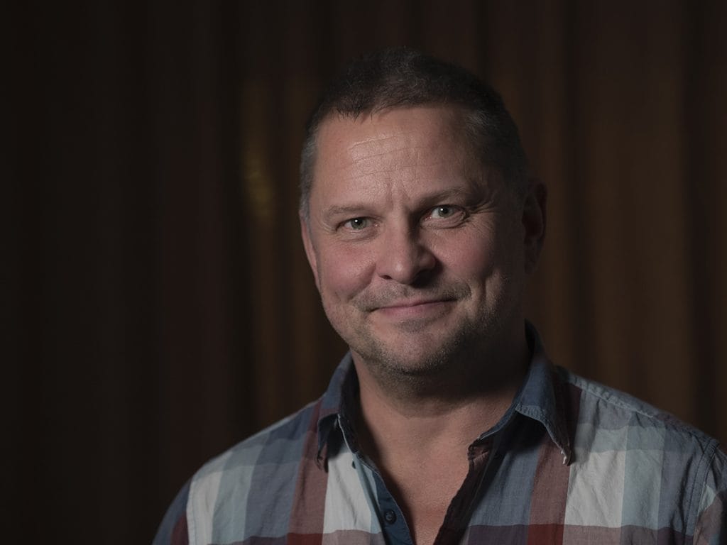 Klaus thomasson sivuun kiuruveden iskelmäviikolle uusi juontaja  video | tanssiin Fi