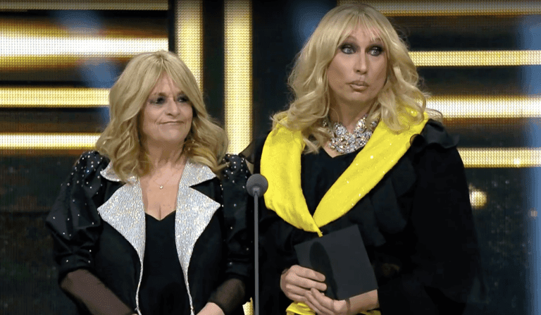 MArion Rung ja Marko Vainio Marion rungin tytär nappasi drag marionin peruukin katso kuva hauskasta venla hetkestä | tanssiin Fi