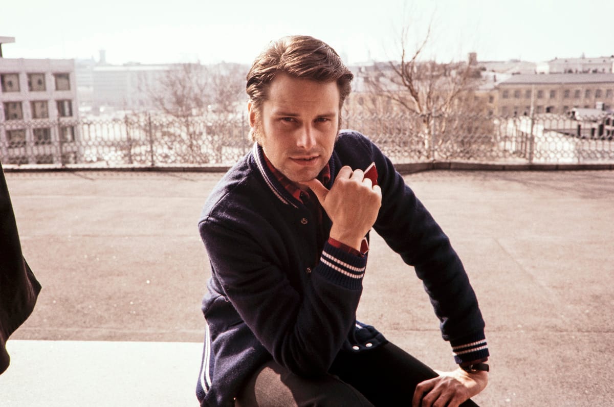 Kirjapaljastus tapani kansa löysi idolinsa hotellin portailta  lohduton totuus paljastui aamuyöllä | tanssiin Fi